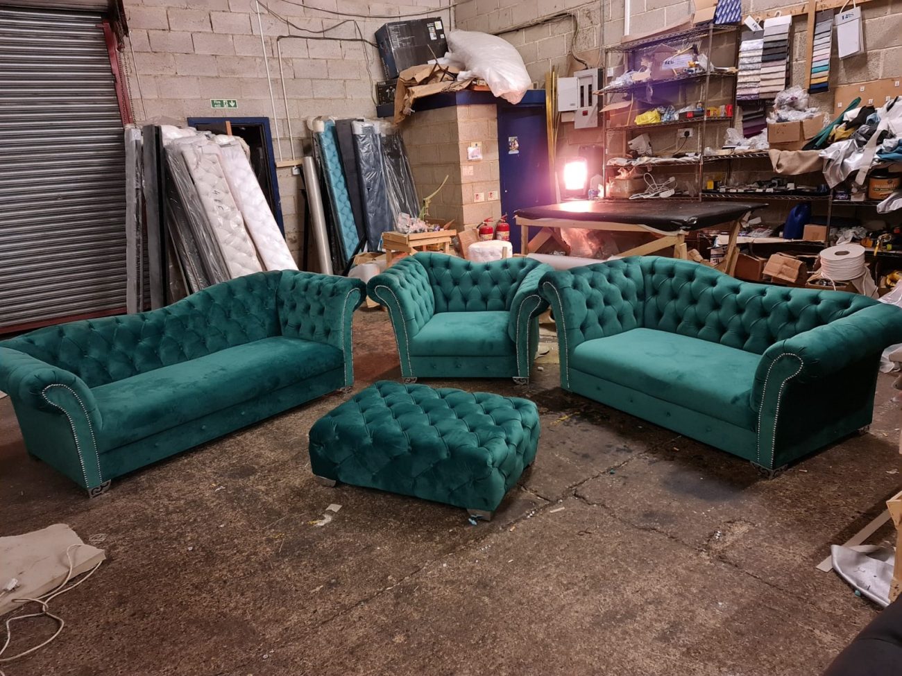 Modern Victoria Sofa - Image 4